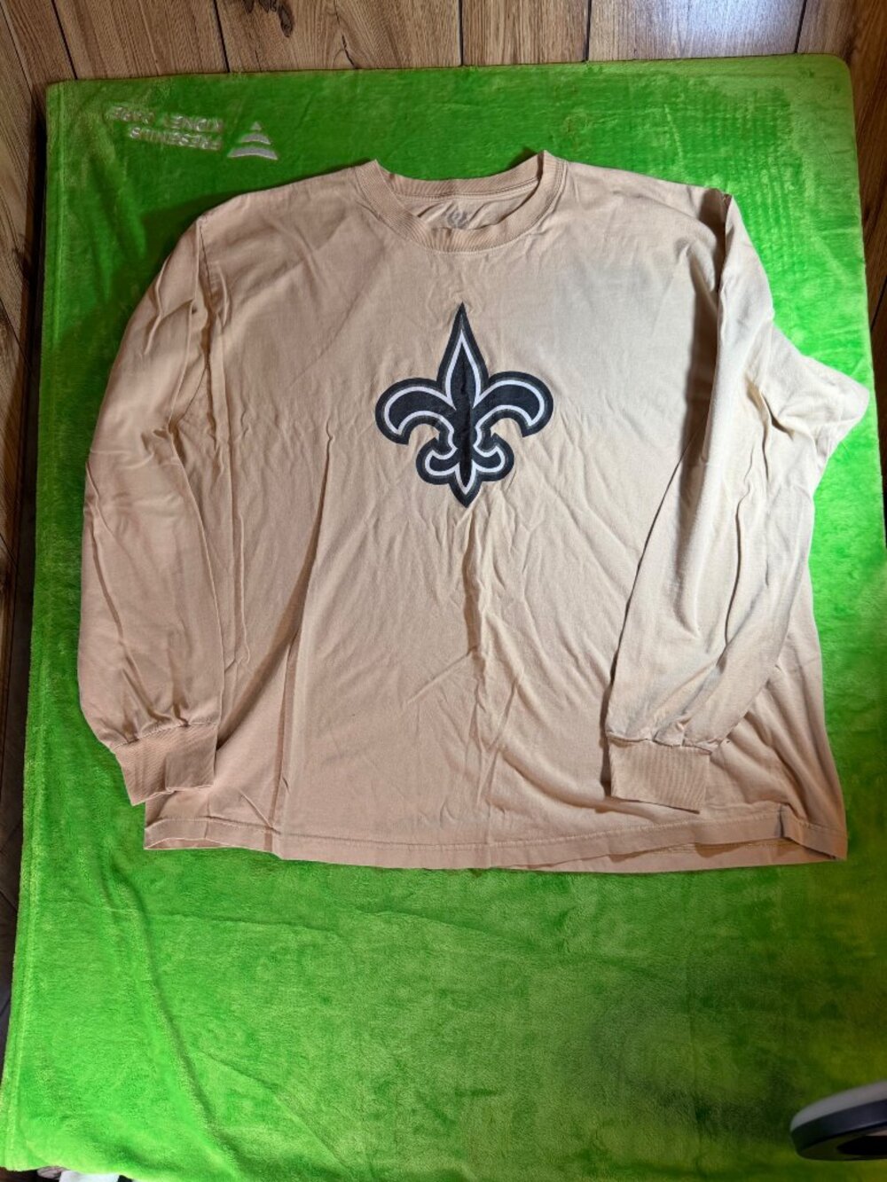 Saints Reebok Tan Long Sleeve Shirt 2XL with Fleur-de-Lis Logo